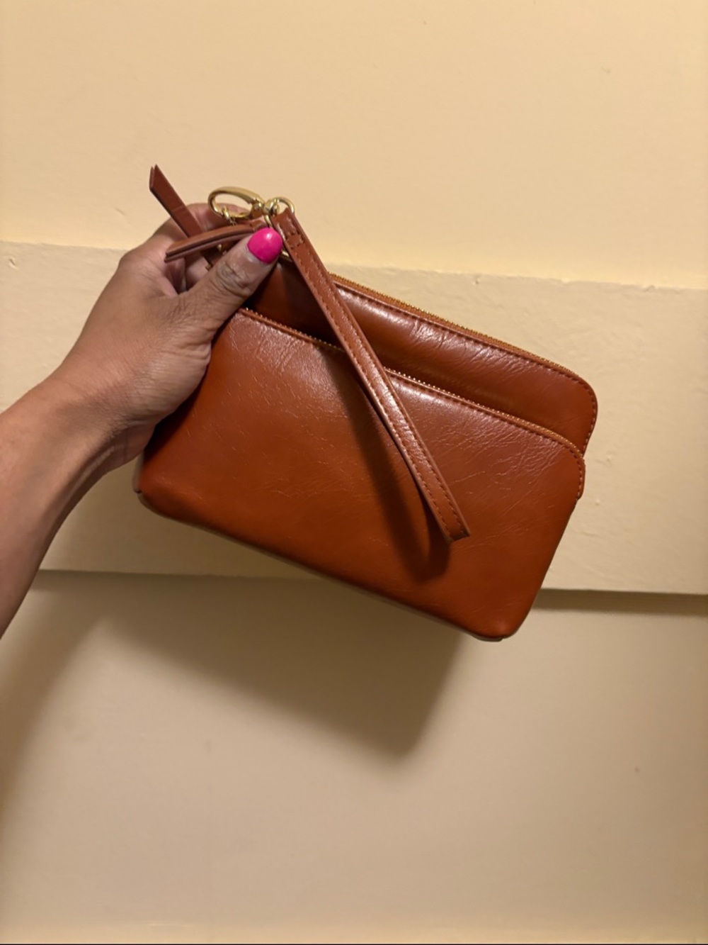 Classic Leather Wristlet Bag in Cognac Brown